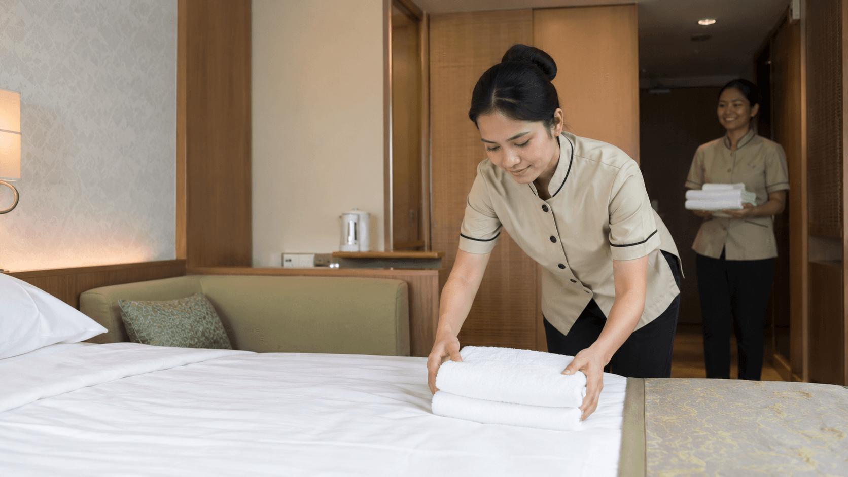 職場で働く外国人スタッフのイメージ